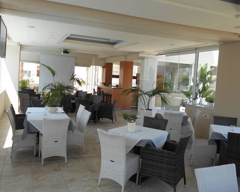 Toxo Hotel & Apartments
