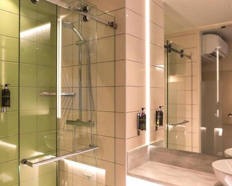 hub by Premier Inn London City Bank