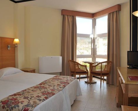 Baía Madeira Hotel