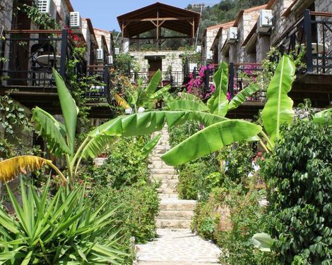 Stone Village Petrino Horio