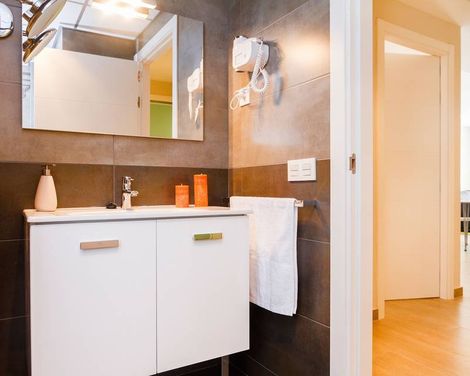 Feelathome Plaza Apartments-1