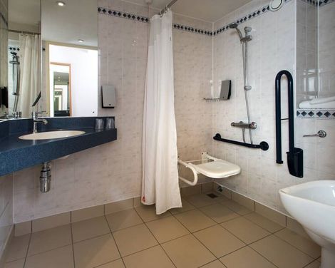 Holiday Inn Express London - Wimbledon South-0