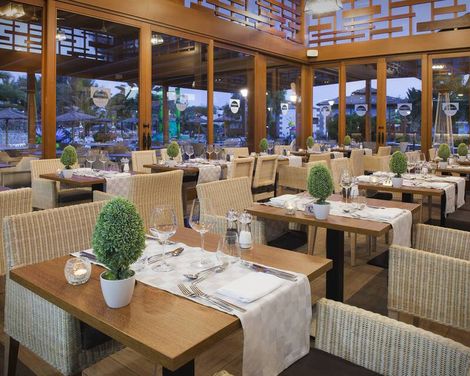 Elba Lanzarote Premium Suites