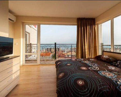 Roel Residence Apartments