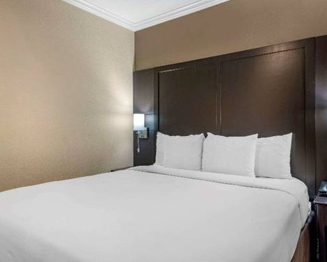 Comfort Inn & Suites Huntington Beach-0