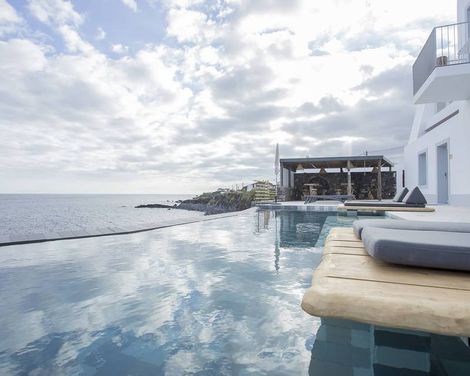 White Exclusive Suites & Villas