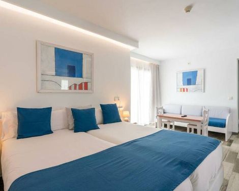 Guya Wave Hotel