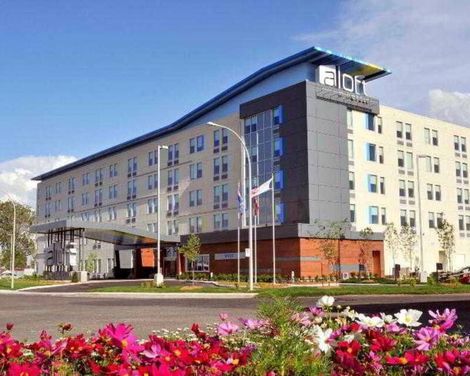 Aloft Montreal Airport-1