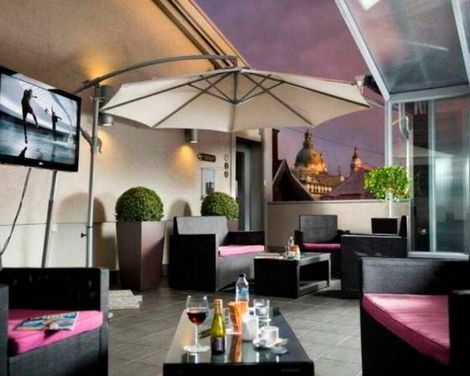 Opera Garden Hotel & Apartments