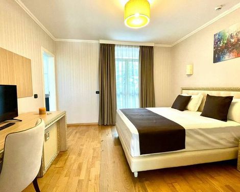 AMH Hotel Durres-2