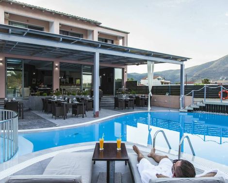 Armonia Luxury Hotel