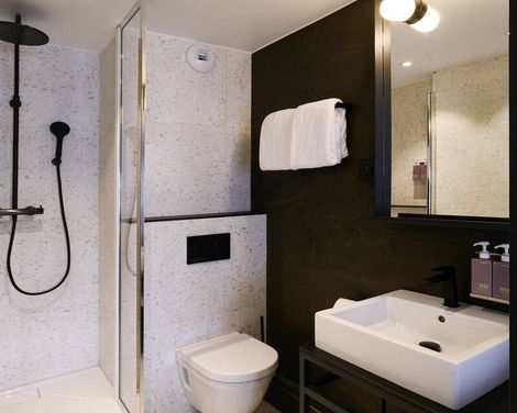 Tribe Paris Batignolles