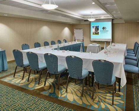 DoubleTree by Hilton Hotel Alana Waikiki Beach-3