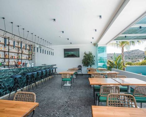 Mazoren Art Hotel