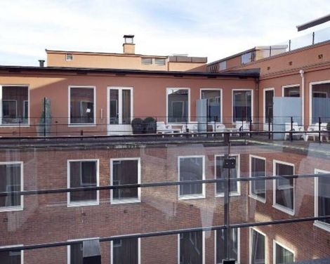 Home Hotel Folketeateret