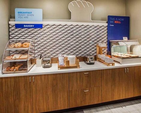 Holiday Inn Express Los Angeles LAX Airport