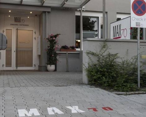 Hotel Max 70