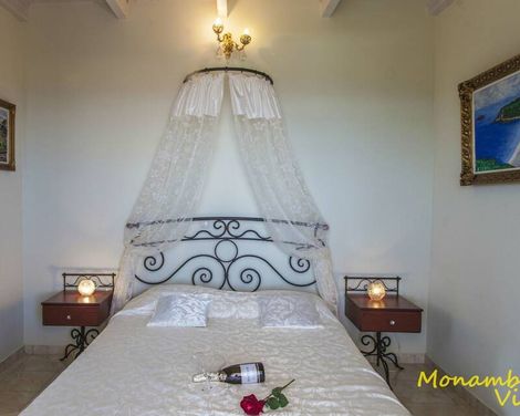 Monambeles Villas