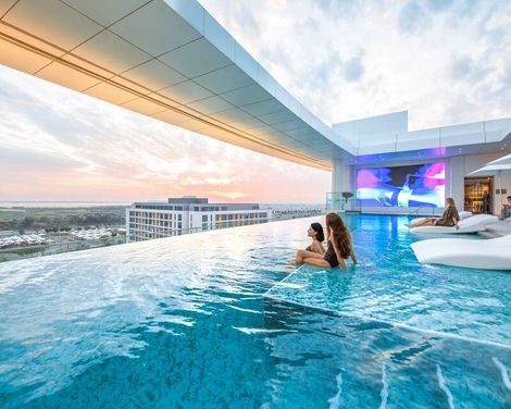 The WB Abu Dhabi, Curio Collection by Hilton