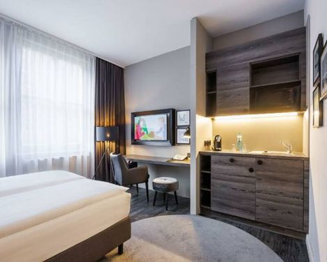 Airporthotel Berlin-Adlershof-0