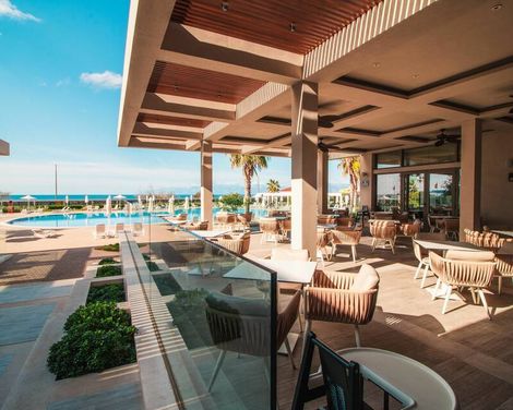 Almyros Beach Resort & Spa