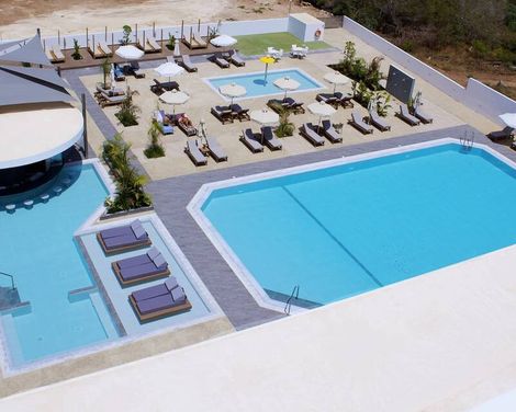Kapetanios Bay Hotel