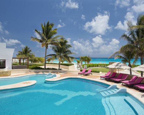 Krystal Grand Cancún