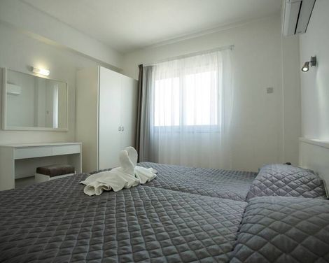 Kapetanios Bay Hotel