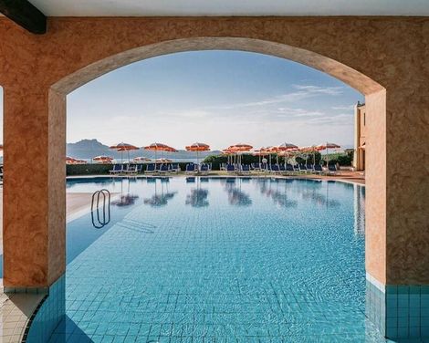 Mangia's Santa Teresa Sardinia, Curio Collection by Hilton-0