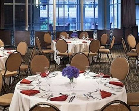 Holiday Inn Hotel & Suites Vancouver Downtown