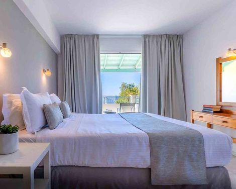 Knossos Beach Bungalows Suites Resort & Spa