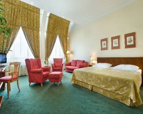 EA Hotel Rokoko