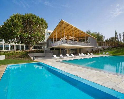 Ozadi Tavira Hotel