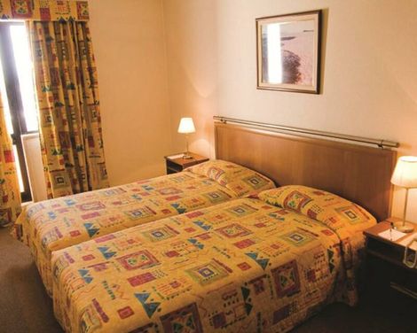 Holiday Inn Express & Suites Lisbon - Príncipe Real-3