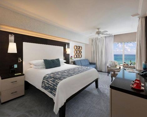 The Palms Hotel & Spa