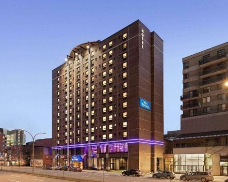 Travelodge Hotel by Wyndham Montreal Centre-3