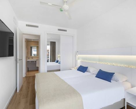 Metropolitan Playa JUKA Aparthotel-0