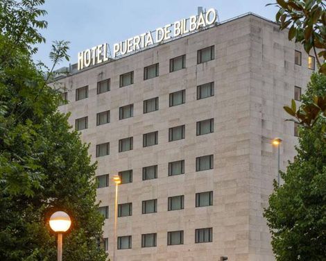 Hotel Puerta De Bilbao
