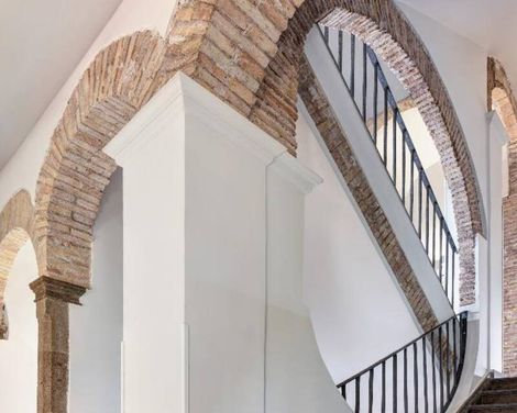 Navona Palace Luxury Inn