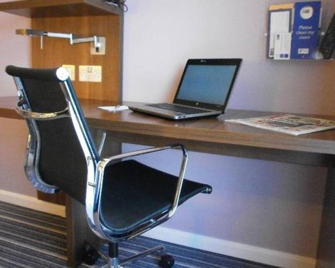 Holiday Inn Express Dunstable