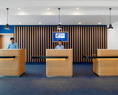 Holiday Inn Express Dubai Airport