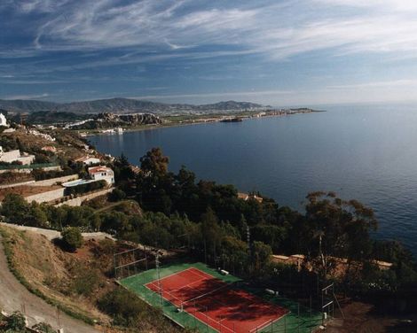 Hotel Salobrena Suites