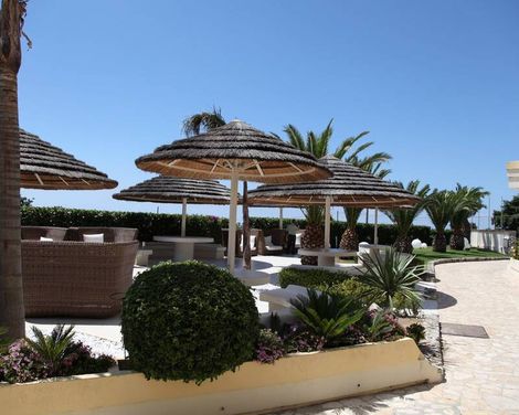 Sunshine Club Hotel