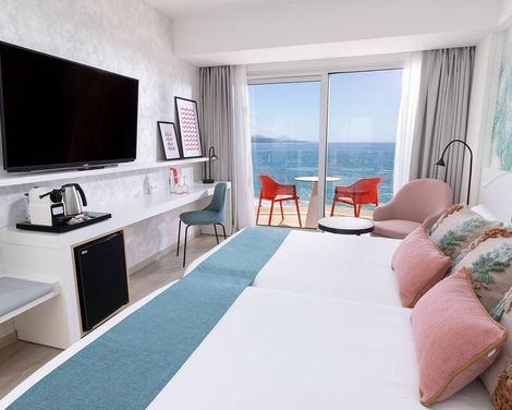 Hotel Cristina by Tigotan-0
