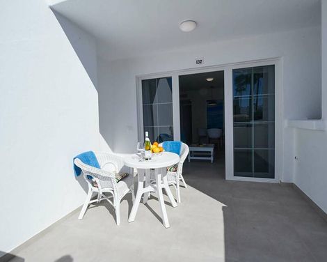 Montana Club Suite Hotel