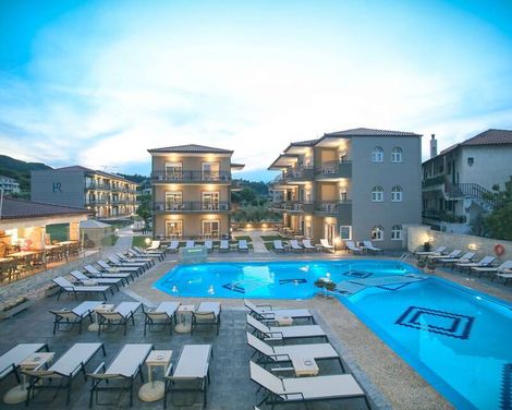 Royal Hotel and Suites