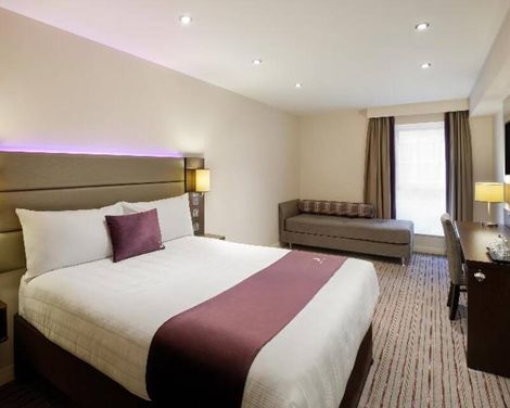 Premier Inn London Kew Bridge