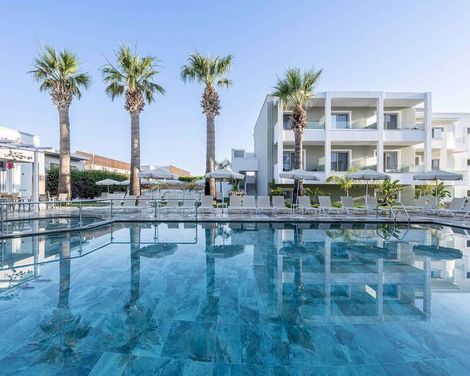 Mythos Hotel & Apartments