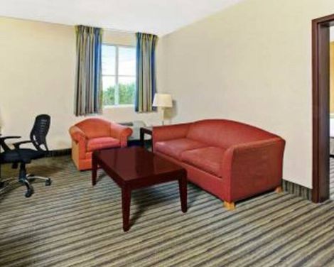 Spark by Hilton Miami Doral-3