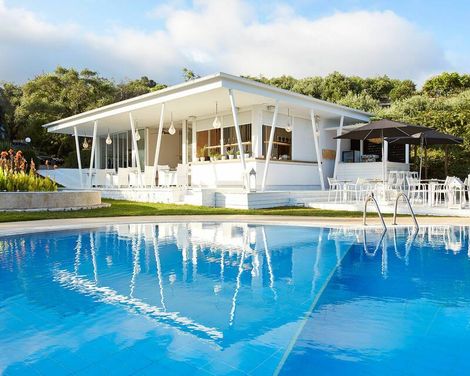 Mr & Mrs White Corfu